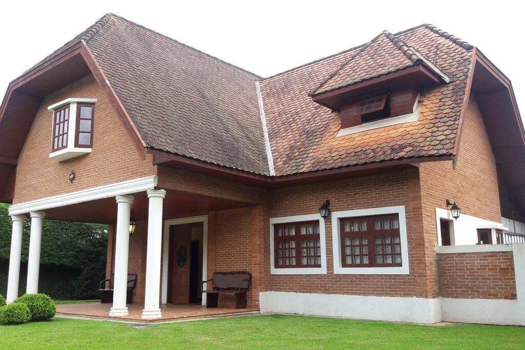Casa E Vista Privilegiadas No Alto Do Capivari Campos do Jordão Екстериор снимка